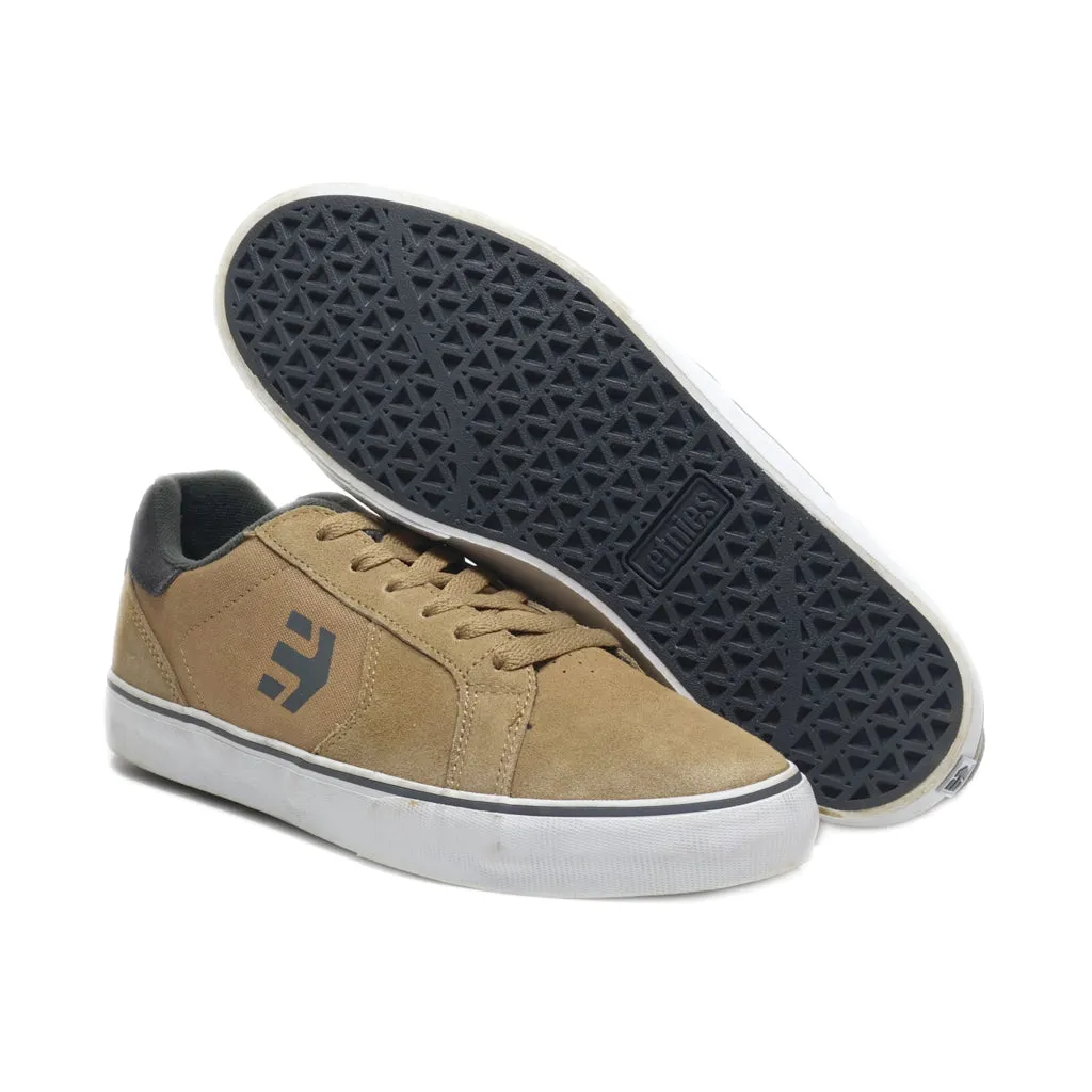 Etnies Low-Top Sneakers Canvas Brown Colour For Men