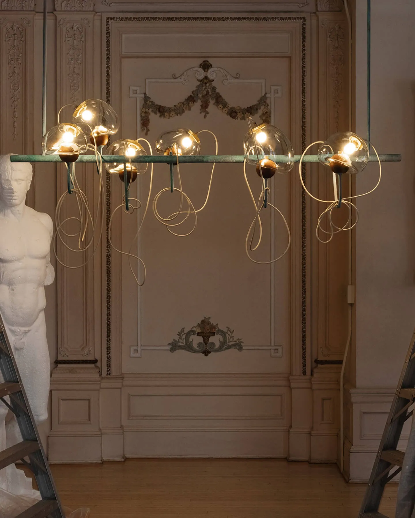 Ontologia Chandelier